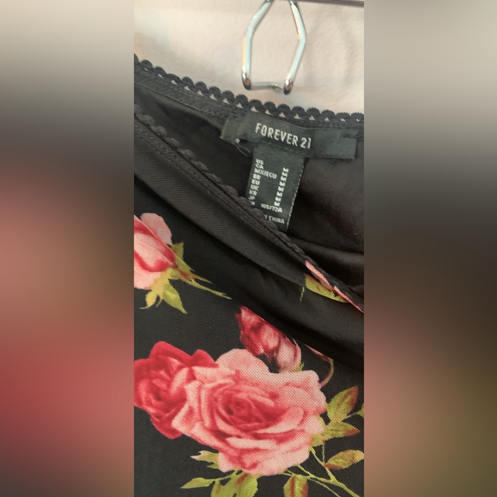 FOREVER 21 MINI SKIRT